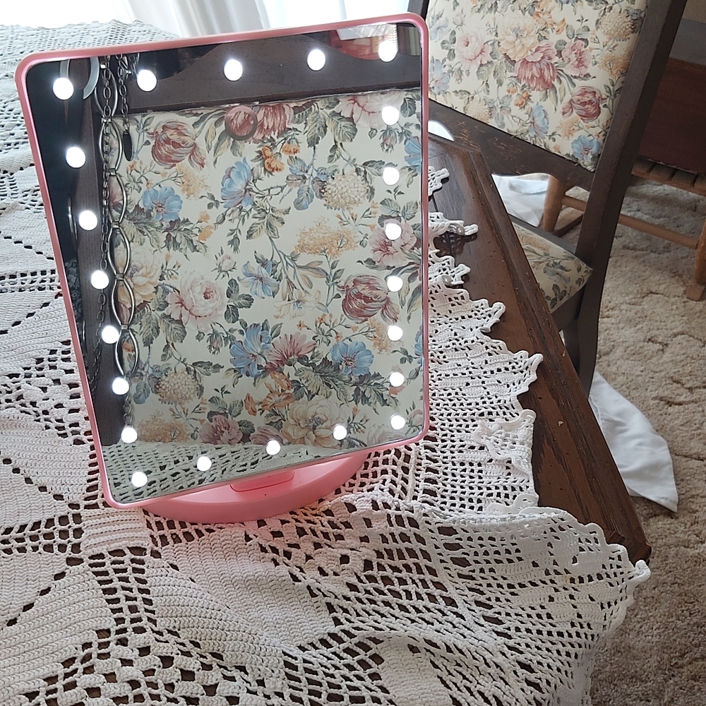 Lighted Make Up Mirror